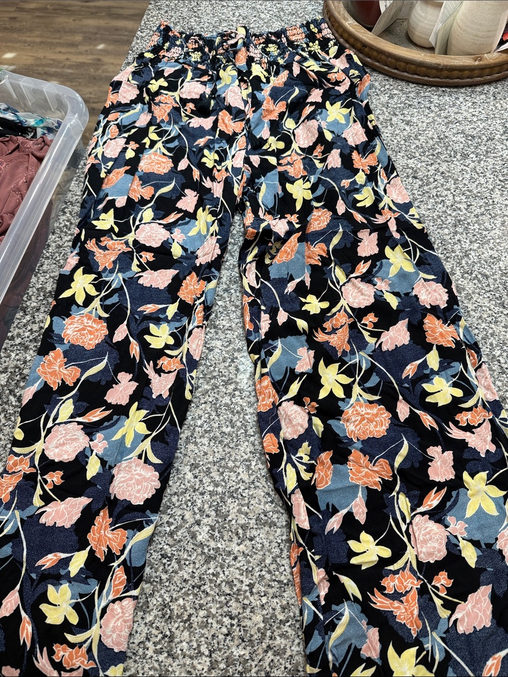 one 5 one Black Wide-Leg Floral Pants with Peach and Yellow Blooms